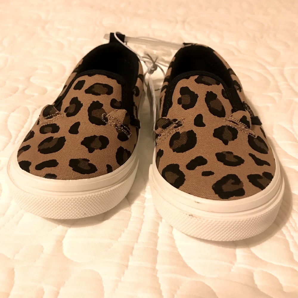 Toddler girls size 6 leopard shoes